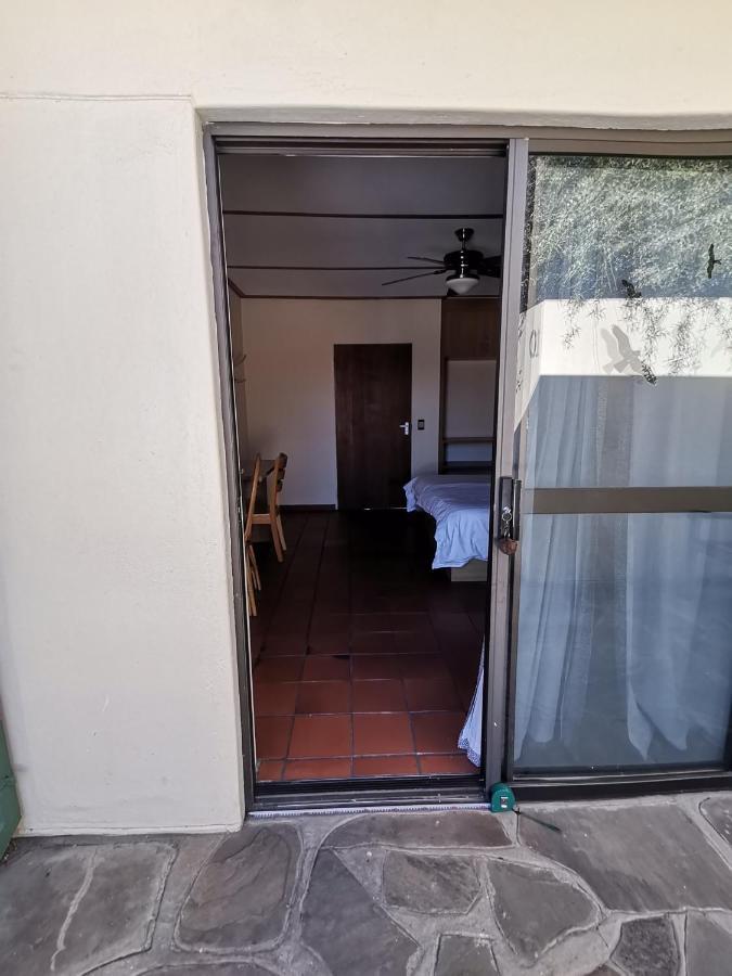 Onganga Hotel Pension Windhoek Exterior foto